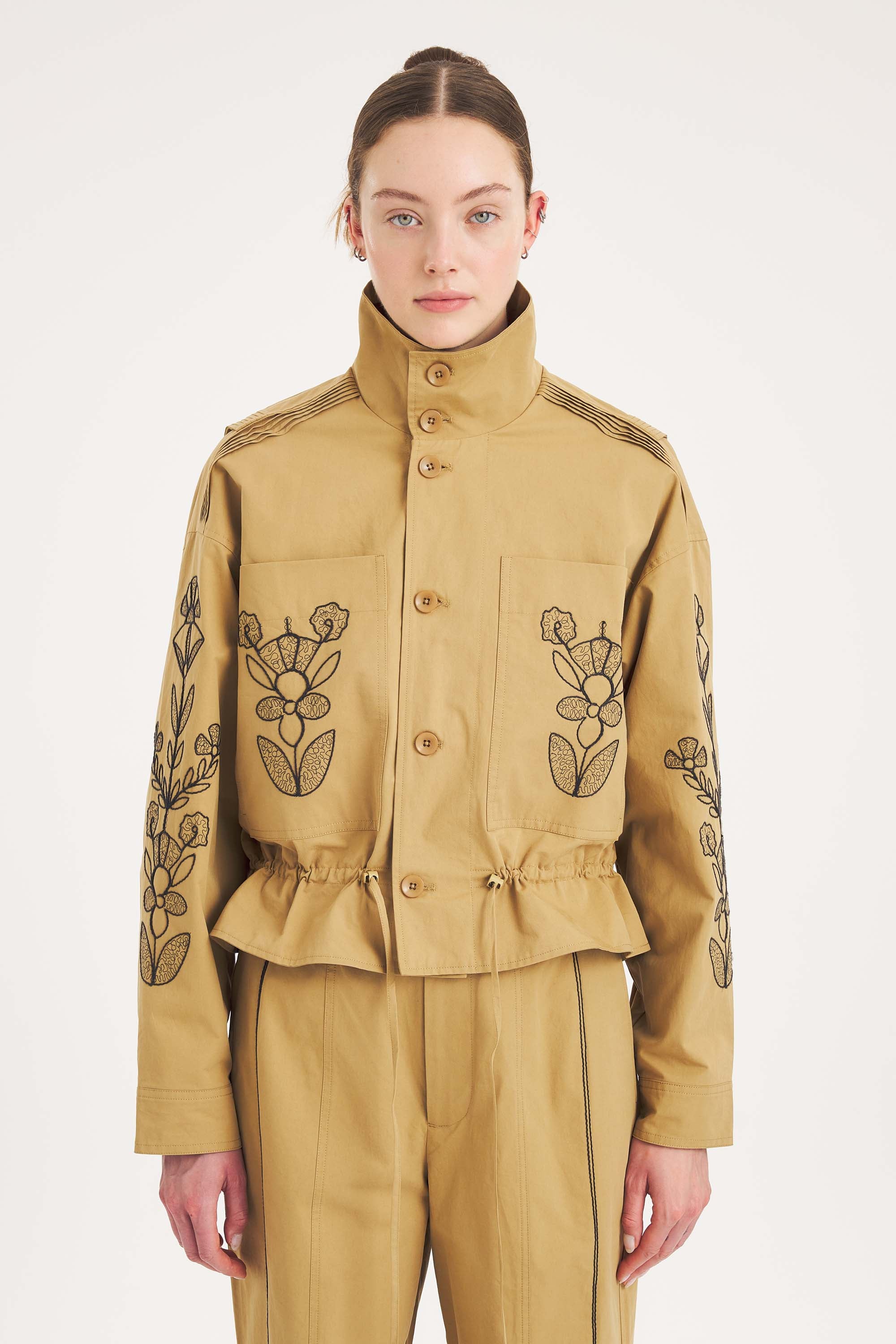 ナオキトミヅカnaokitomizukaReebok skirt&blouson Maria Jacket – Embroidered Cotton Poplin | Antik Batik