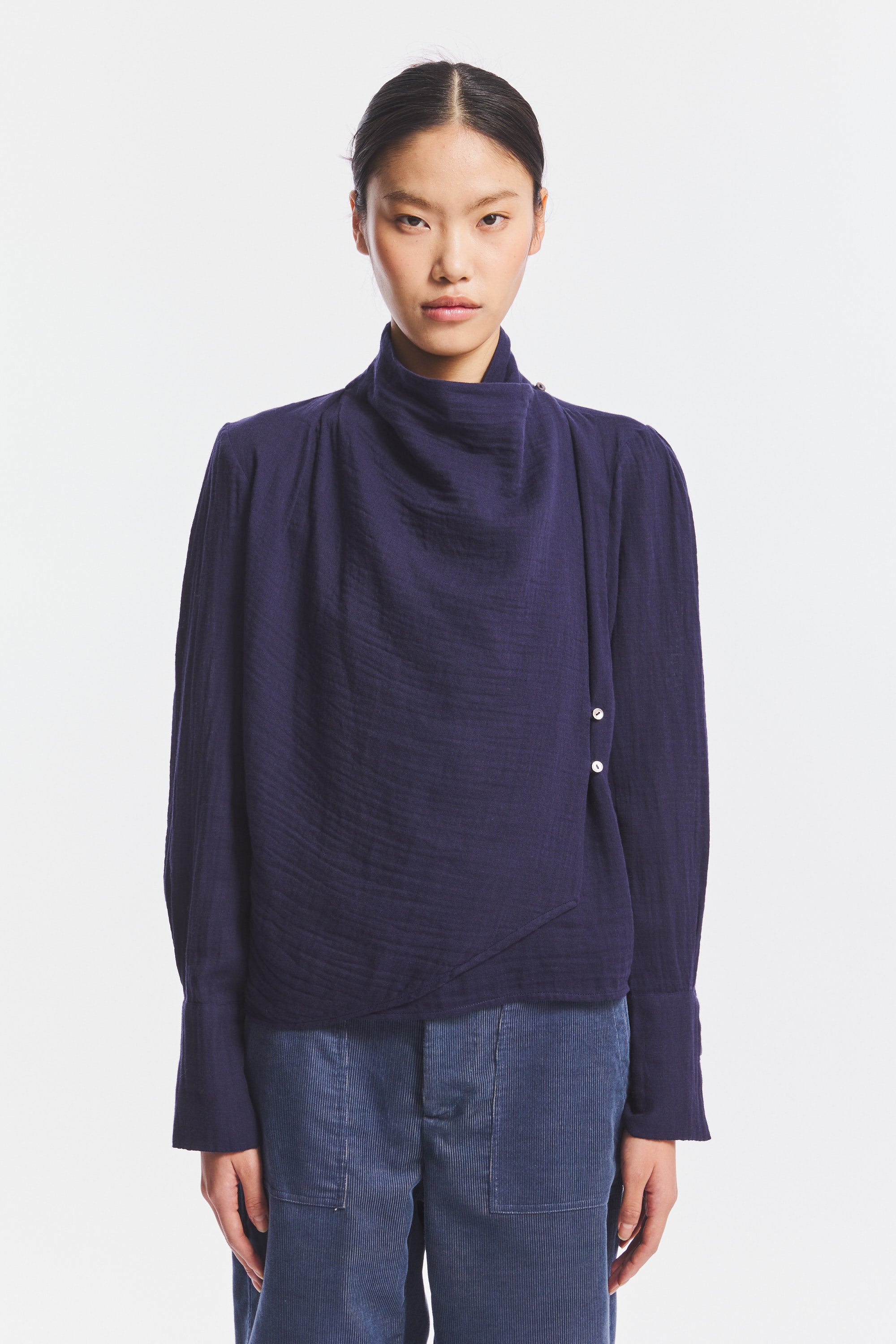 MAYNARD1TEE-NAVY