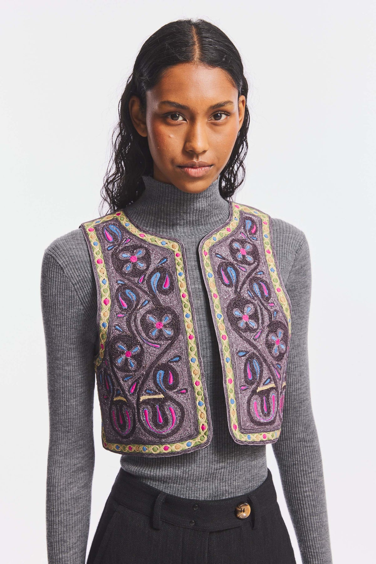 MOUNA1GIL-NAVY