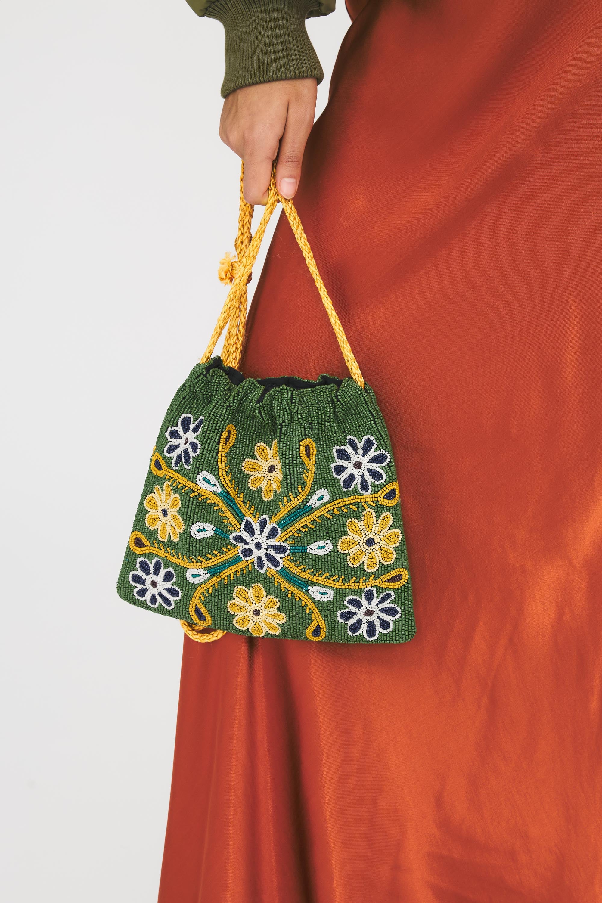 Pouch Omani