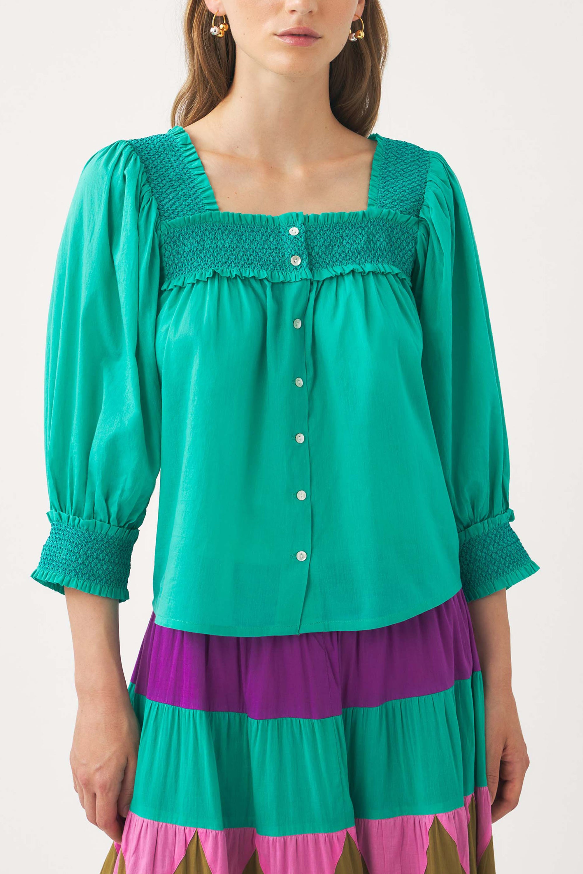 【新品未使用】Apolina Myra Blouse 2-3y Blue cotton voile blouse with hand-smocked details. | ANTIK BATIK