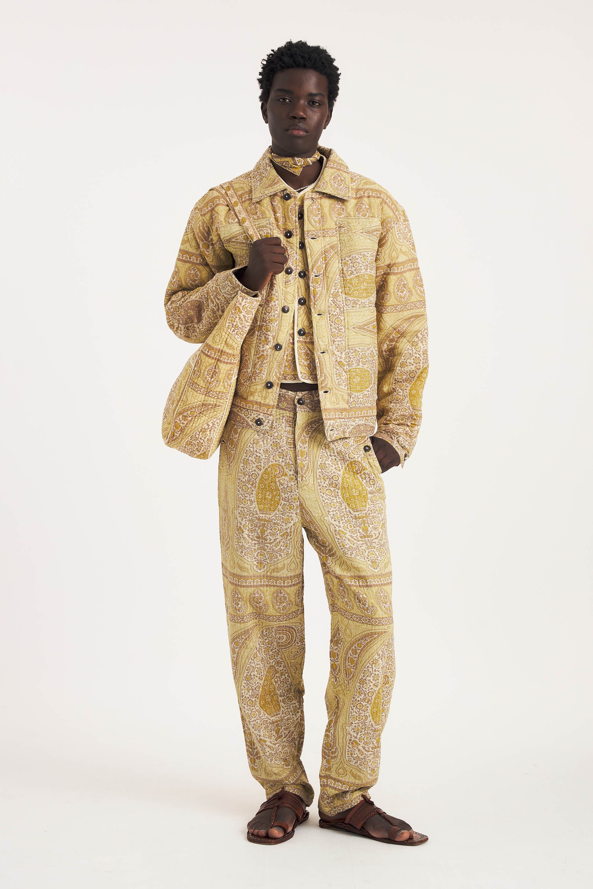 Antik Batik Jacket Tajara - Boho-Chic Elegance Unveiled