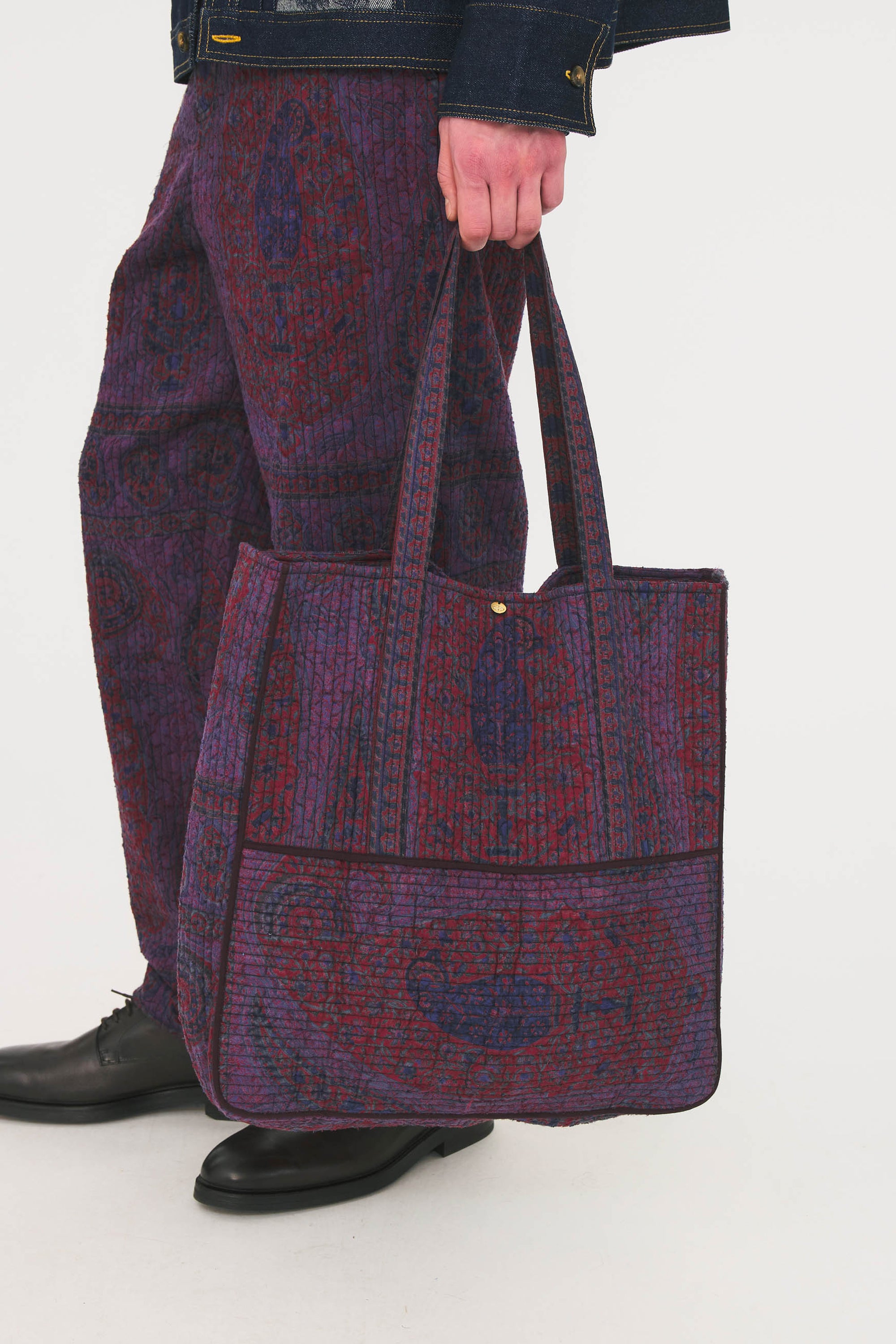 Tamari Tote Bag Man