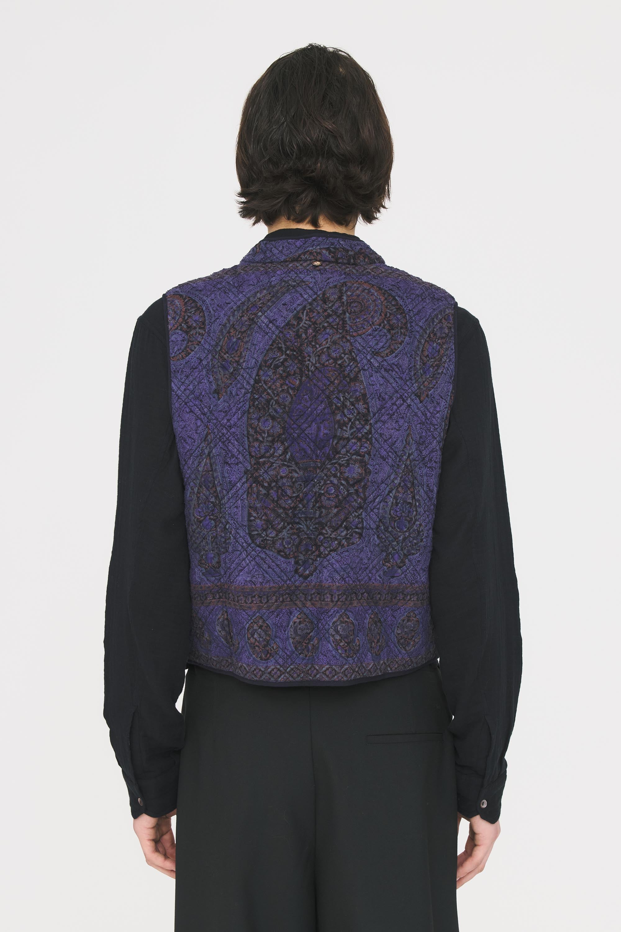 Tamari vest