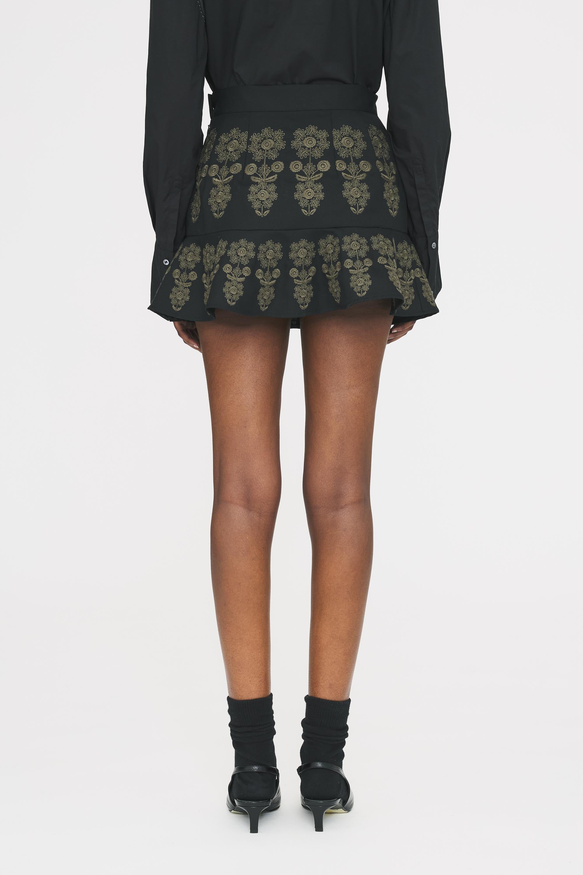 Will mini skirt