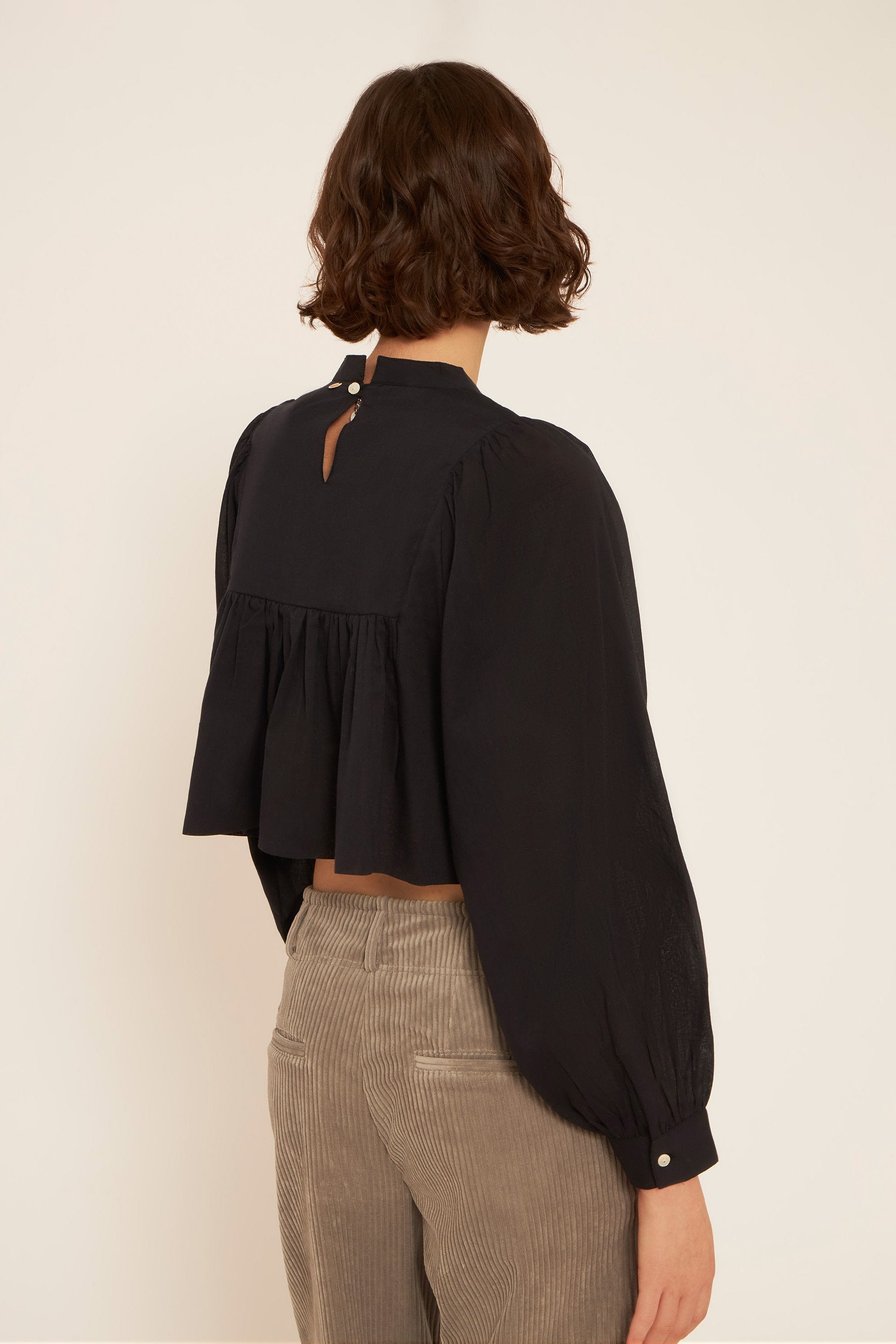 Anahi cropped blouse