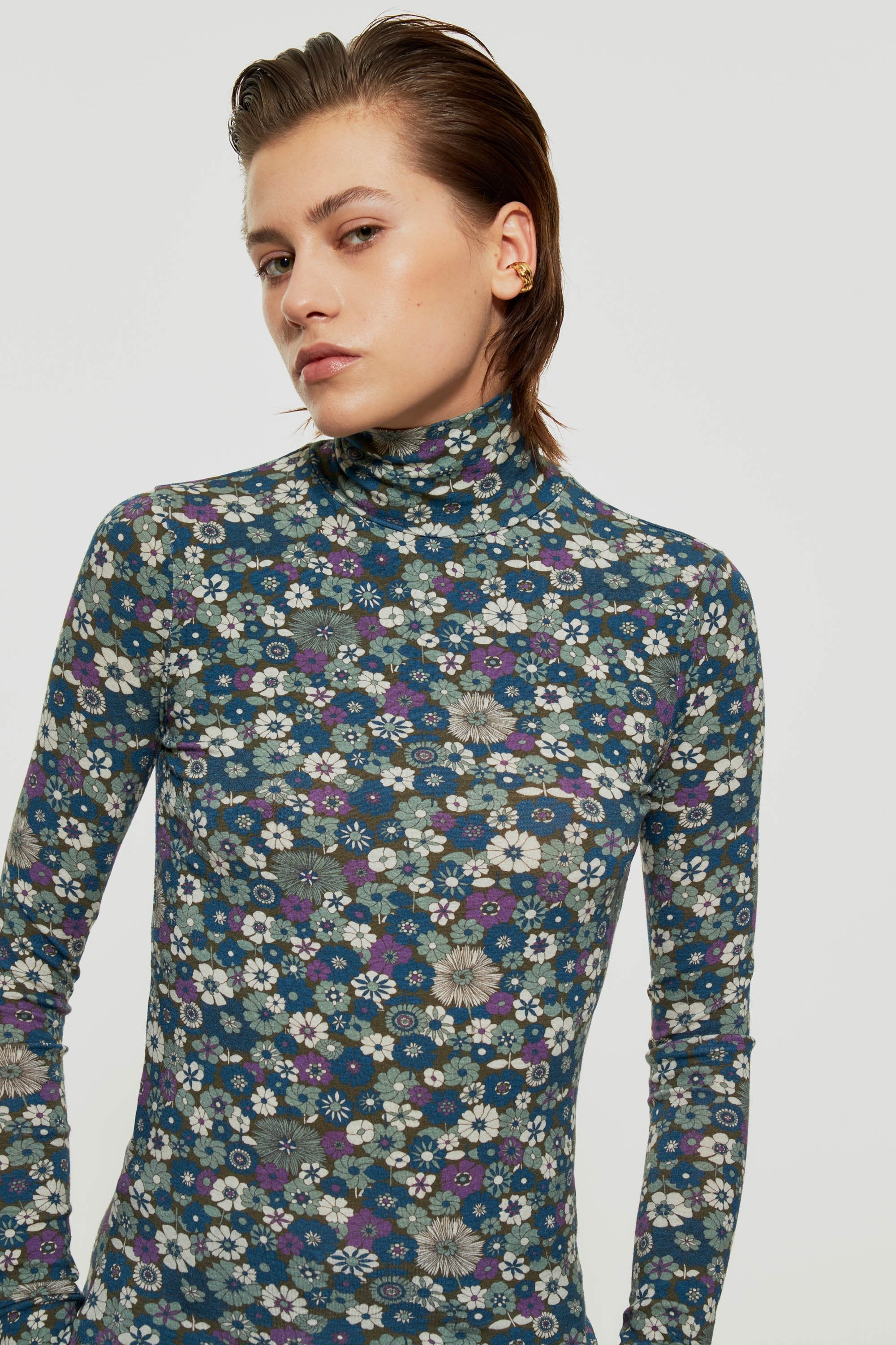 Pink print turtleneck