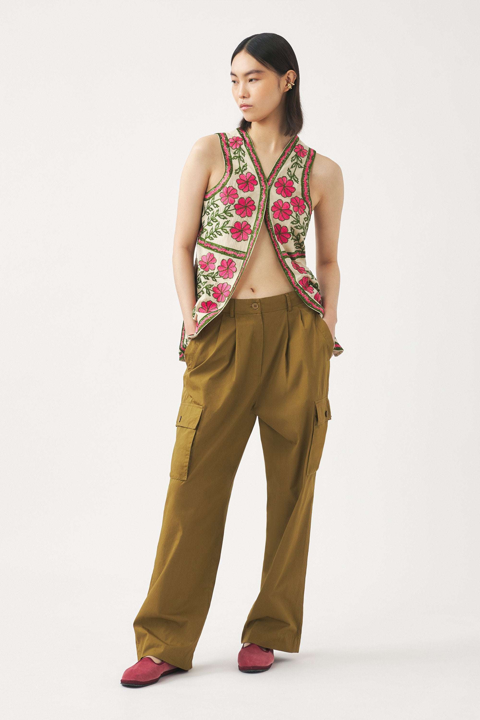 Embroidered sleeveless gilet Ario