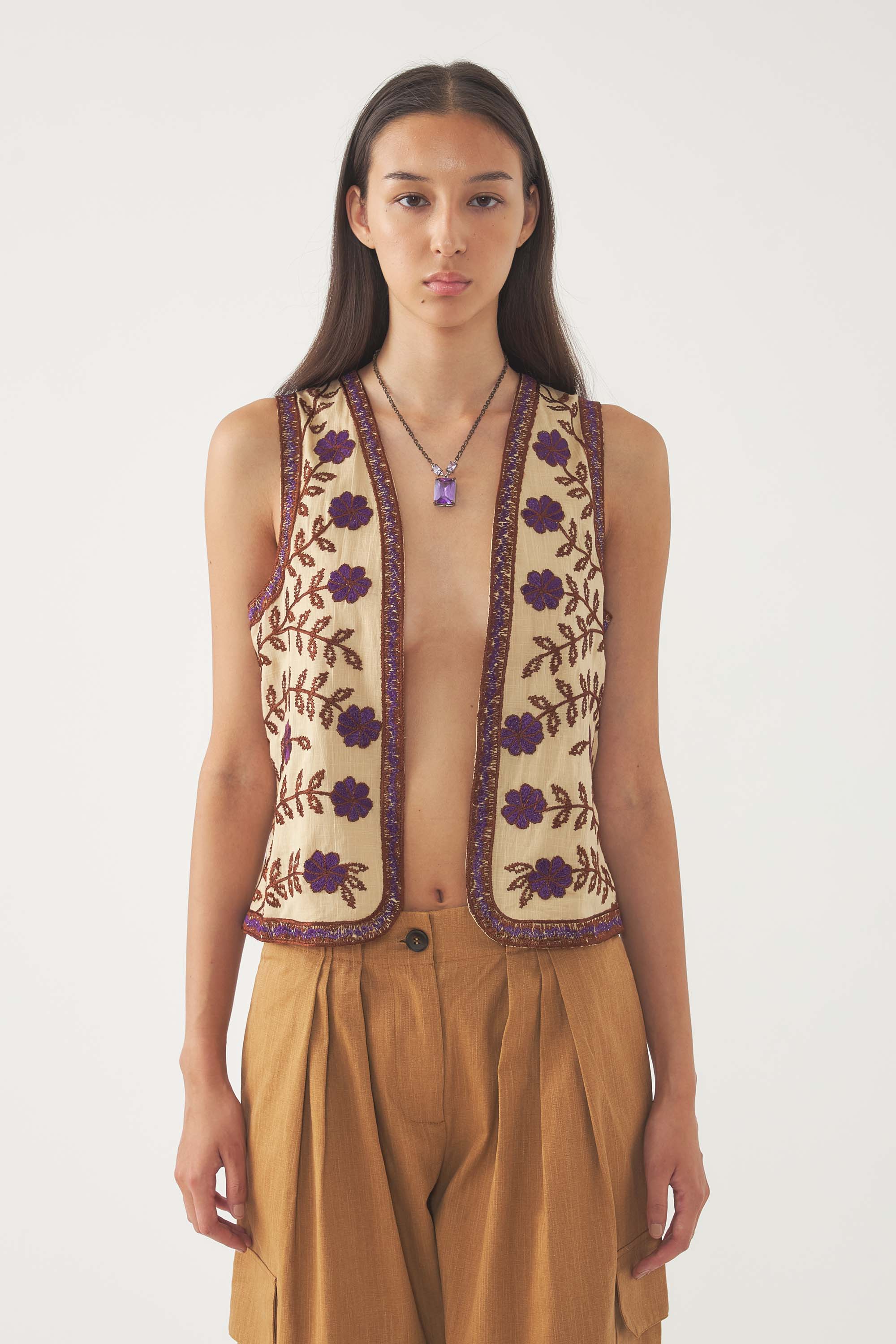 Embroidered Vest Ary