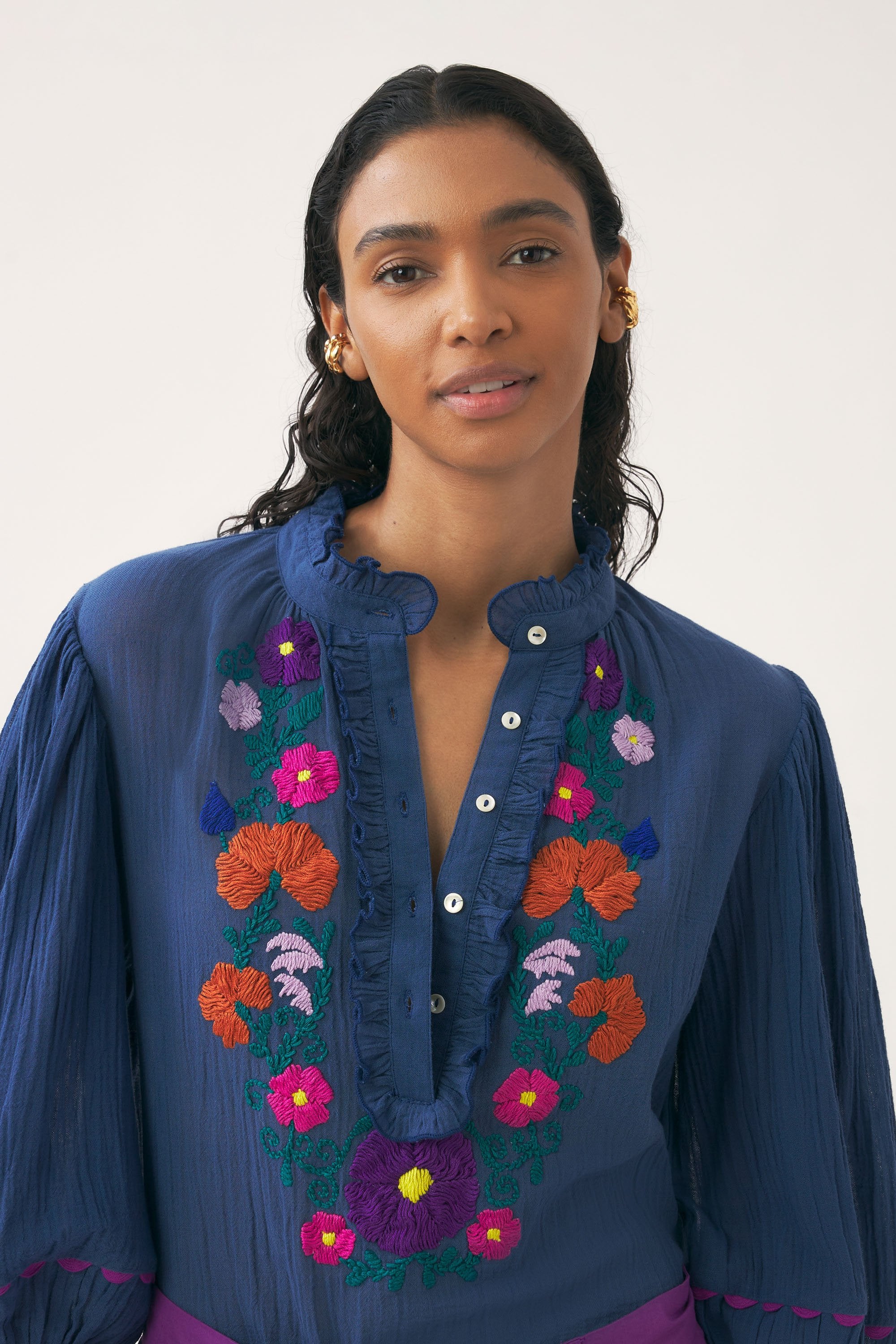 Blusa bordada a mano Clotilda