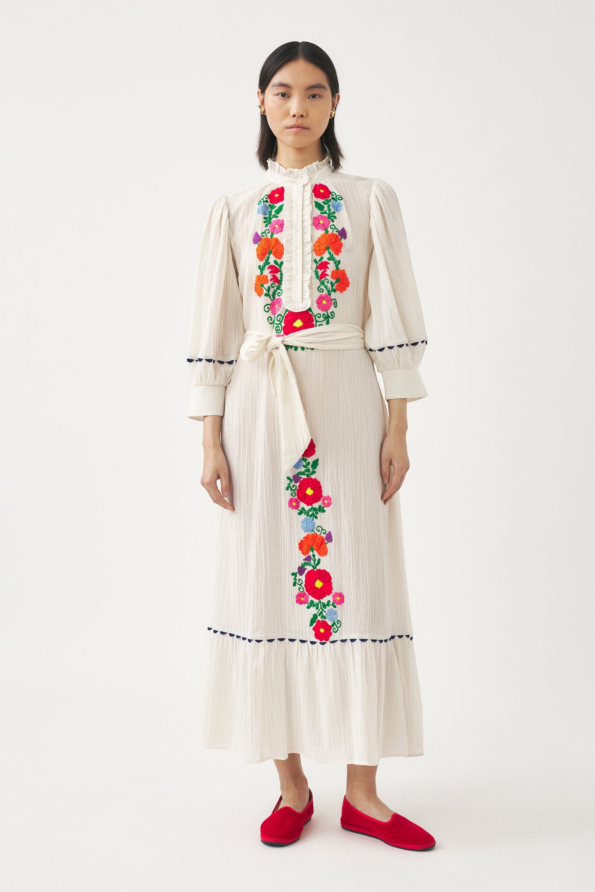 Robe longue brodée à la main Clotilda