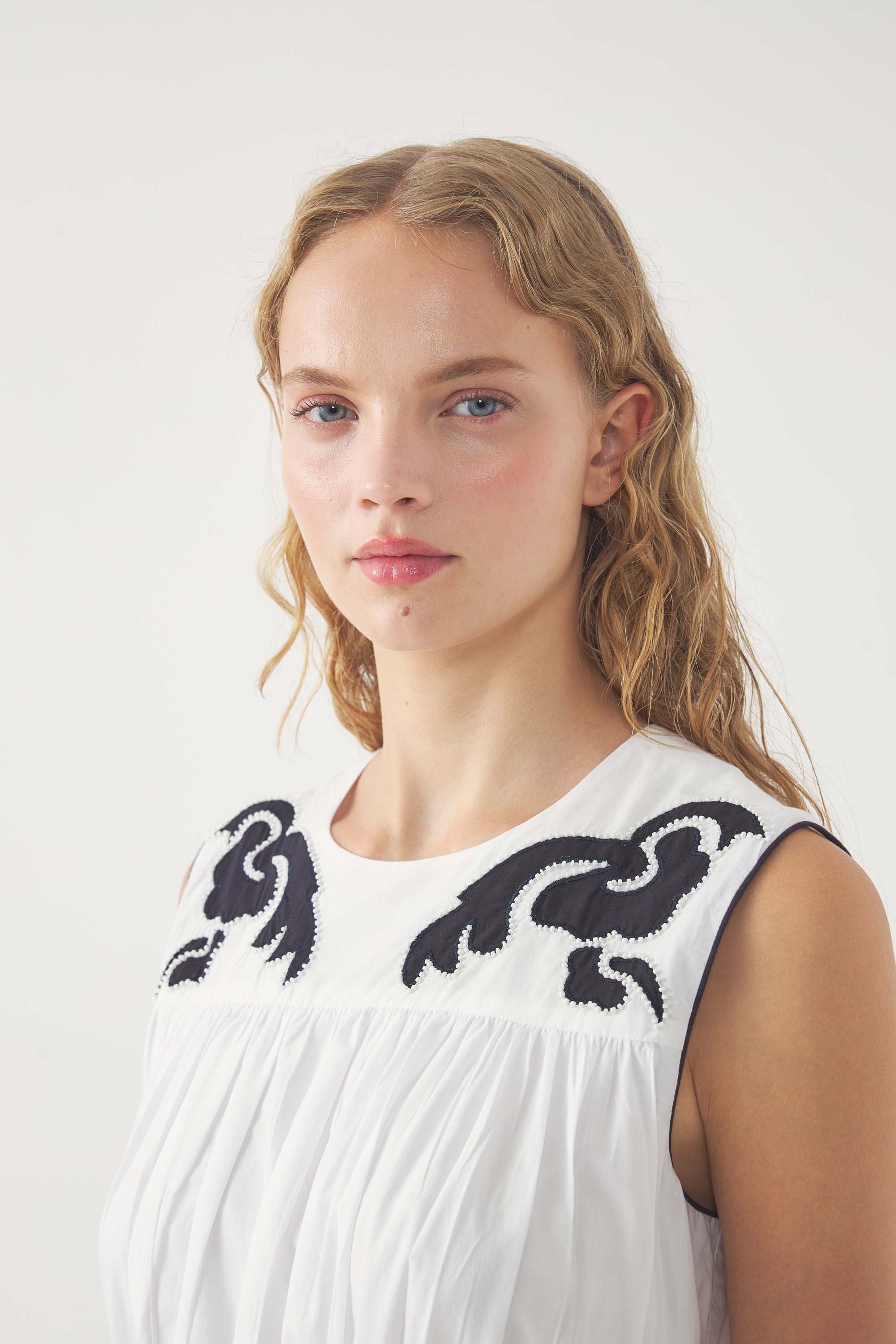 Embroidered Maxi Dress Dalli
