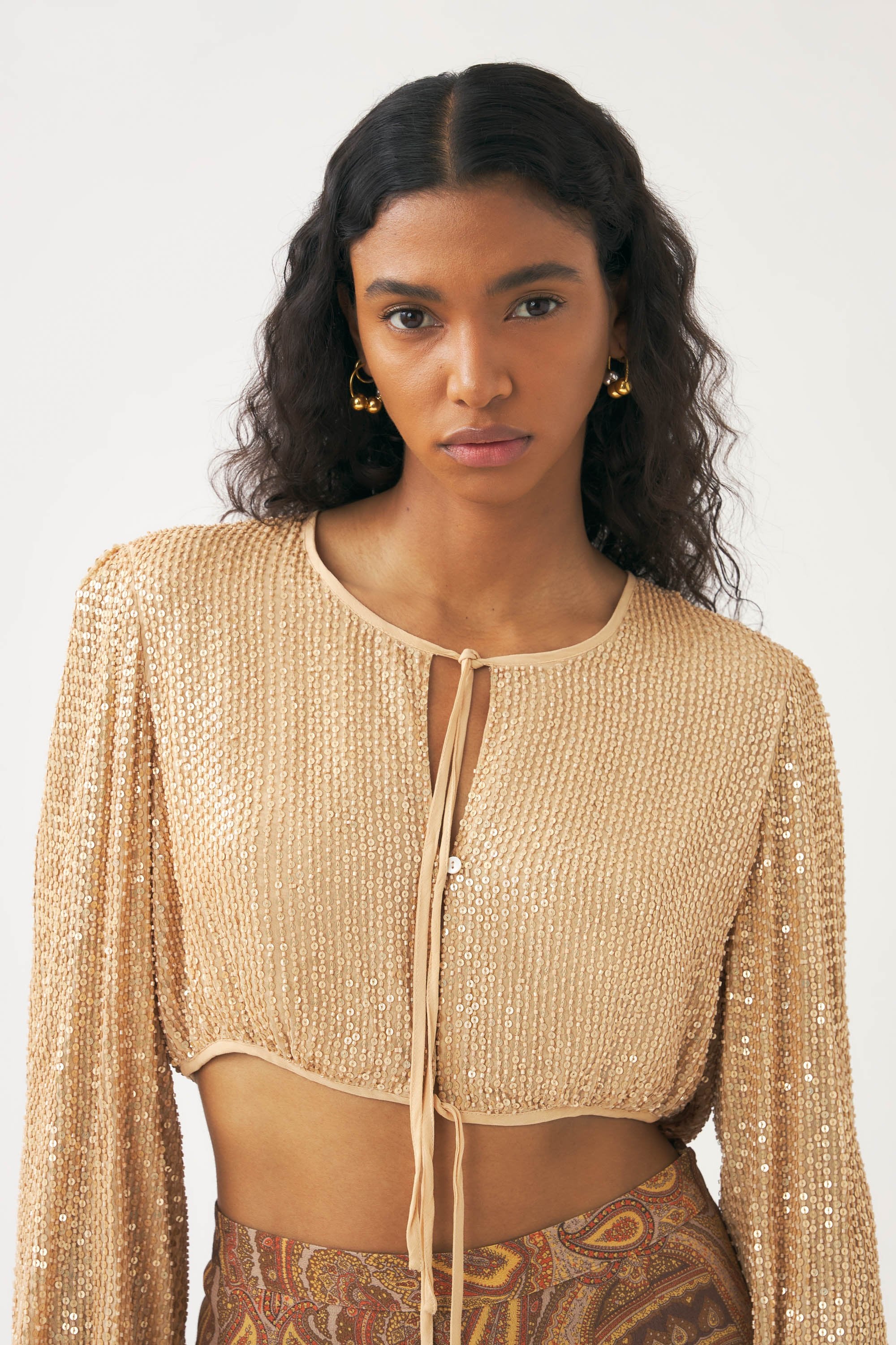 Crop top ricamato a mano con perle Dune