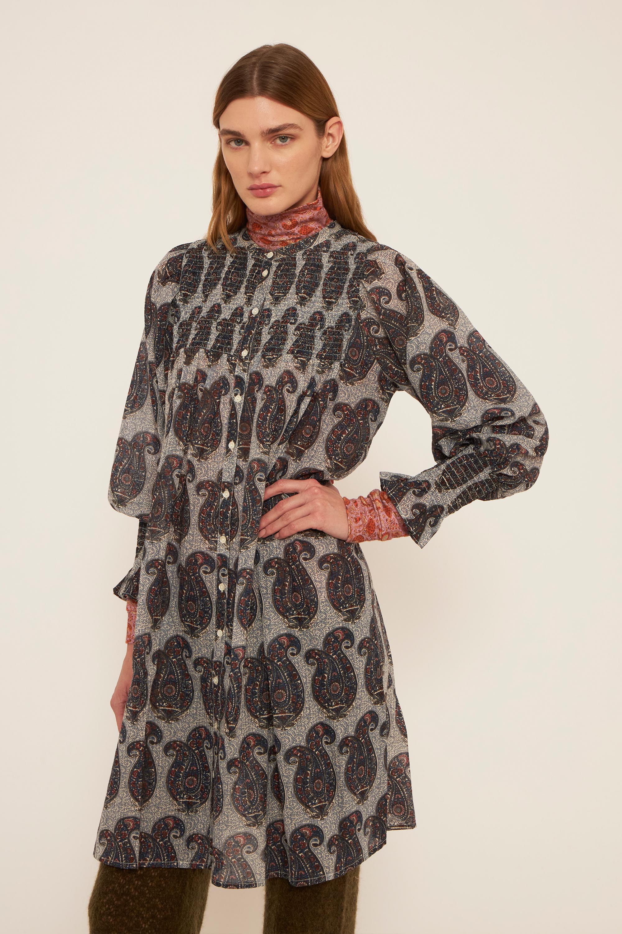 Robe Elia