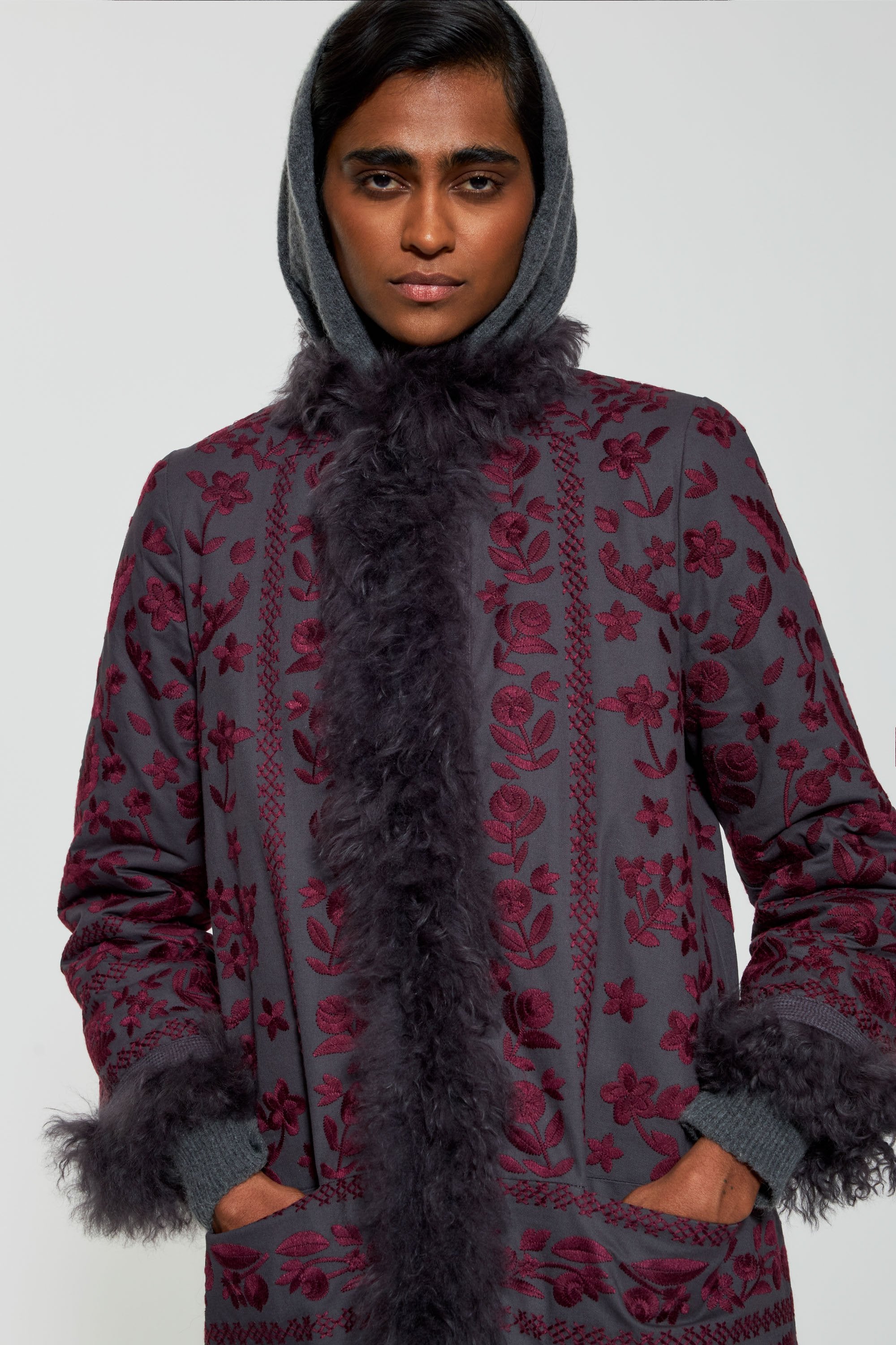 Hendris embroidered coat