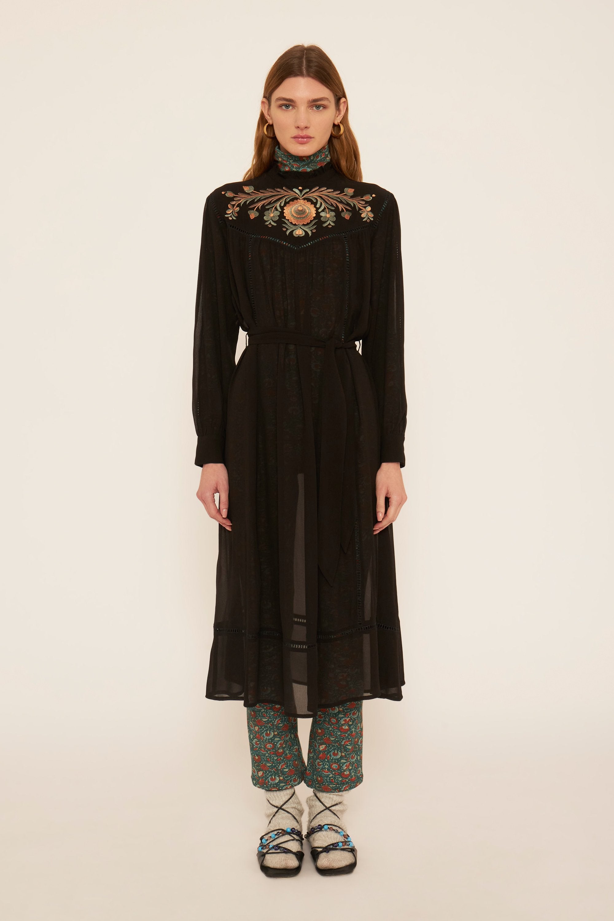 Robe longue brodée Igor