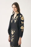 Von Hand mit Seidengarn besticktes Kleid Ila