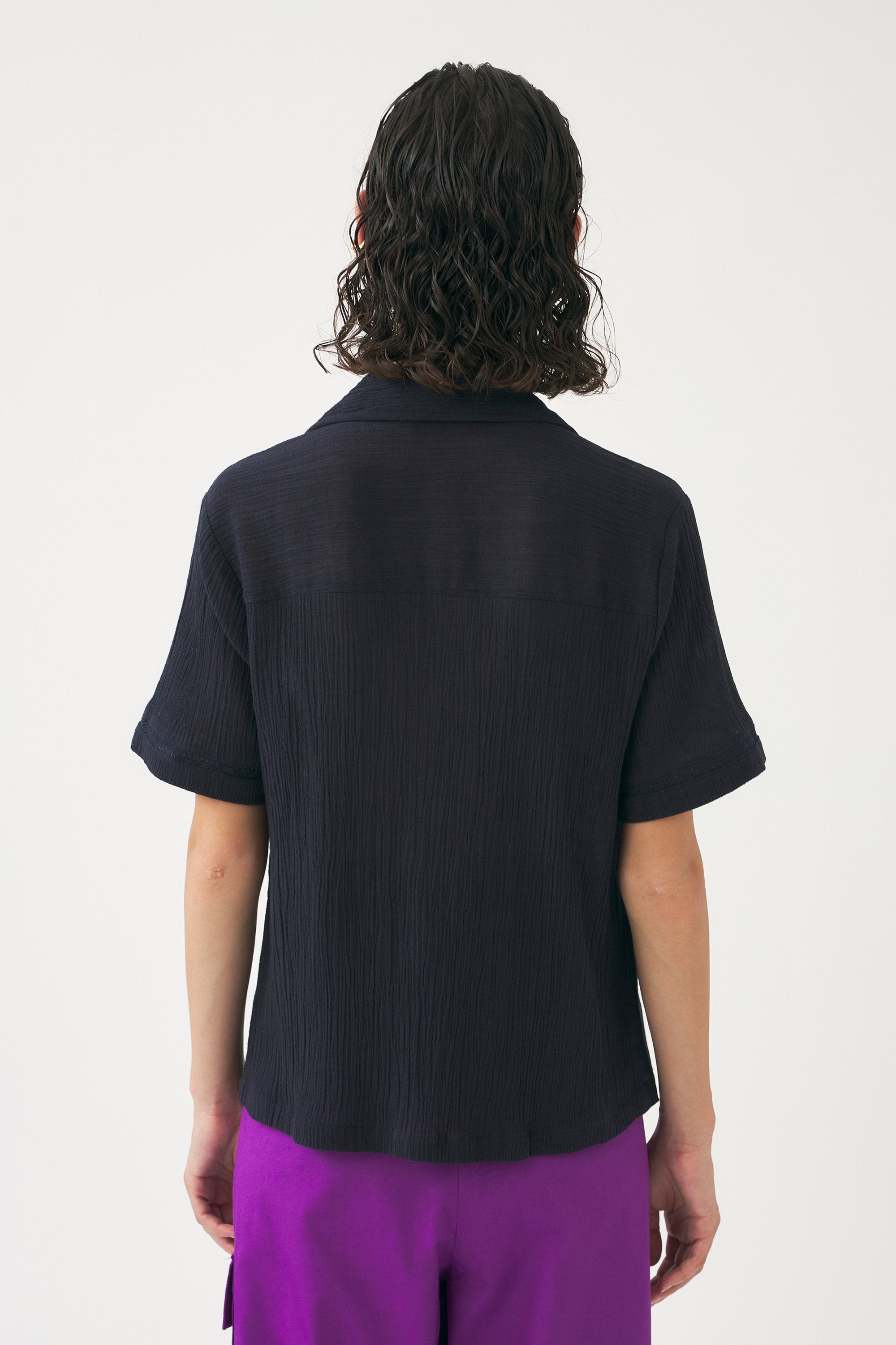Blusa ricamata a mano con perle Jena