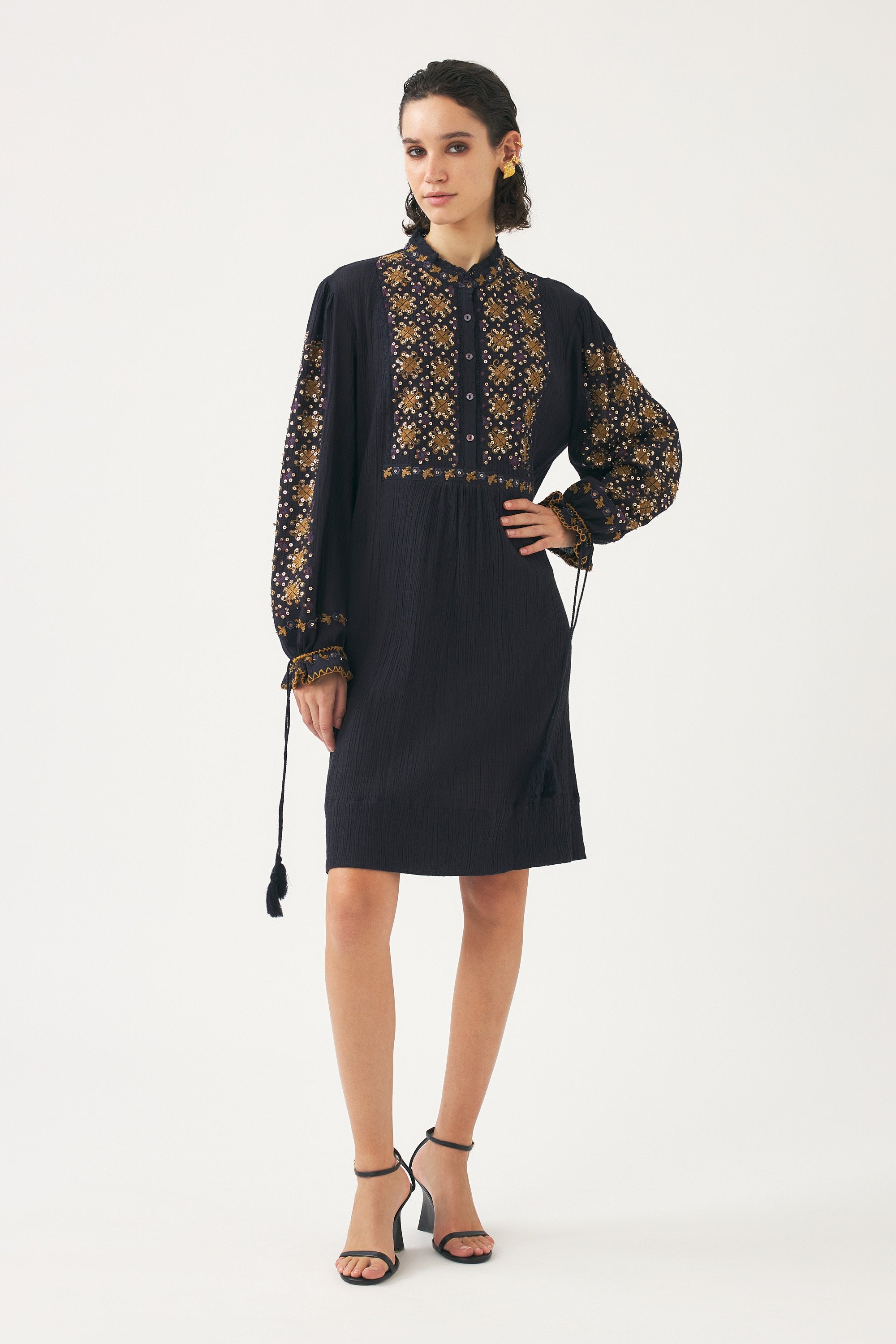 Mini dress hand-embroidered with pearls Jena