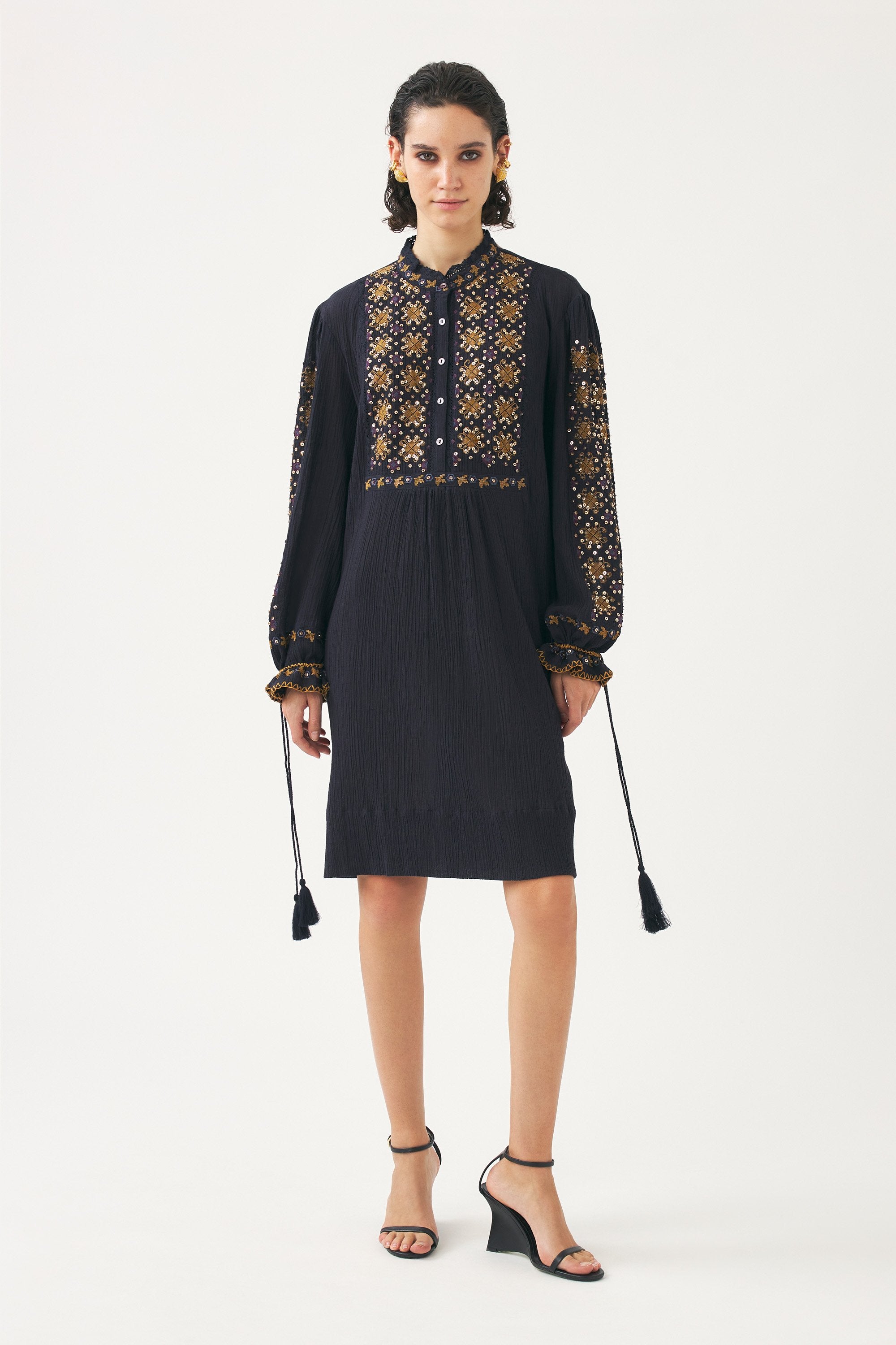 Mini dress hand-embroidered with pearls Jena