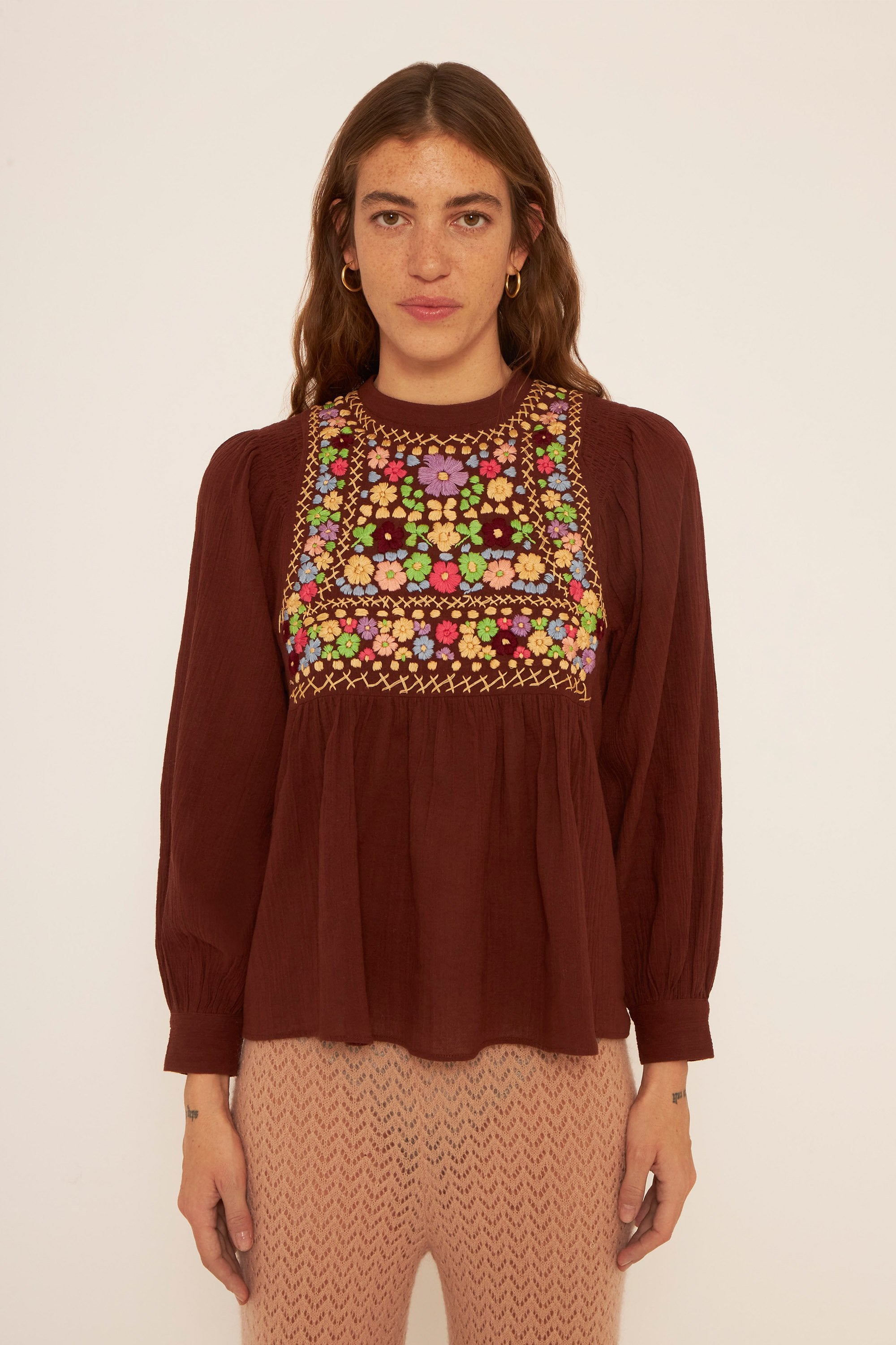 Bestickte Bluse Line