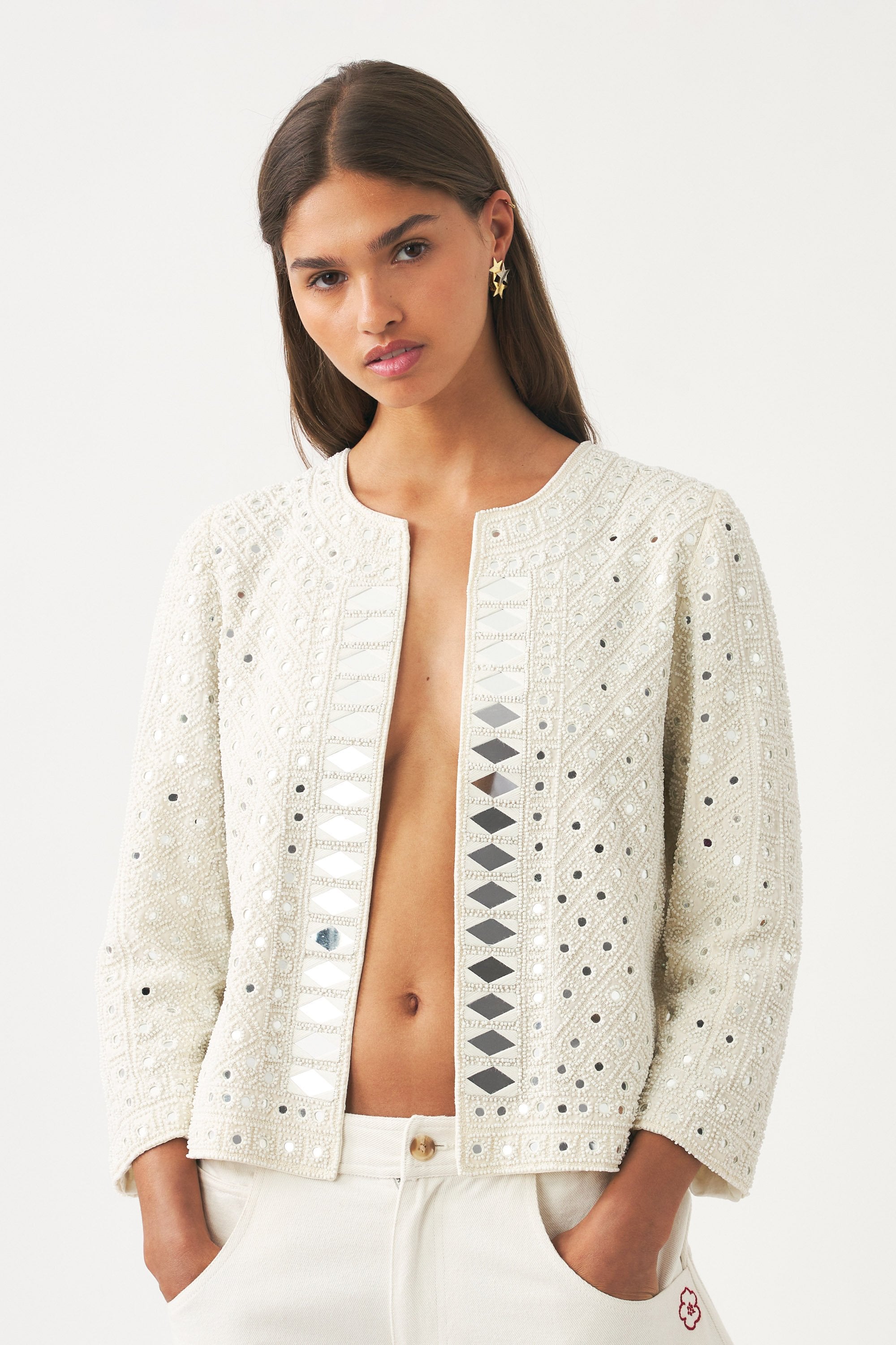 Veste de cocktail brodée de perles et de pièces miroir Mahani