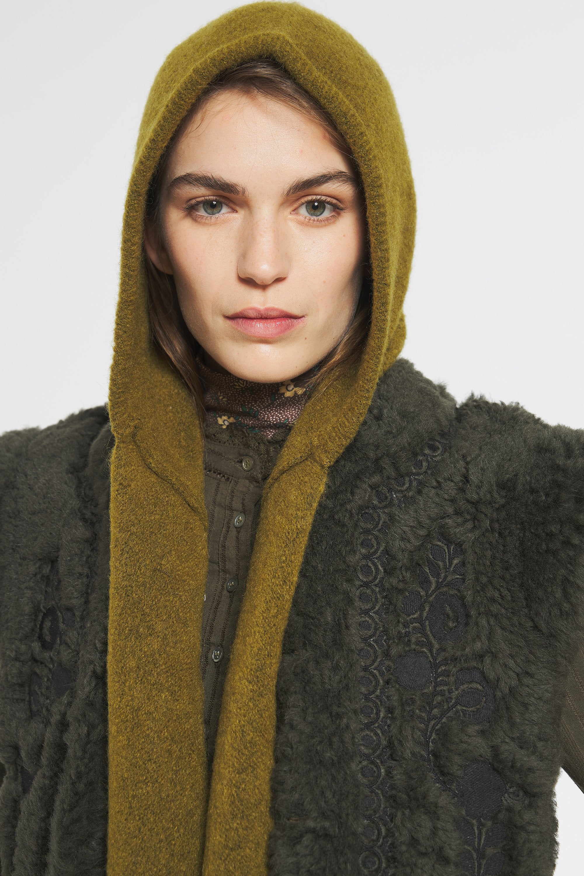 Michelle Hooded scarf