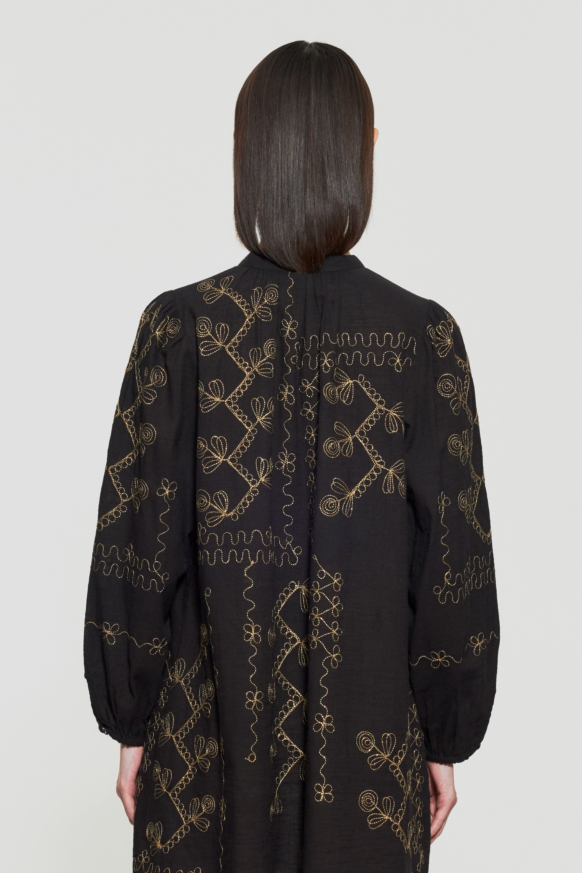 Robe courte brodée Oriane
