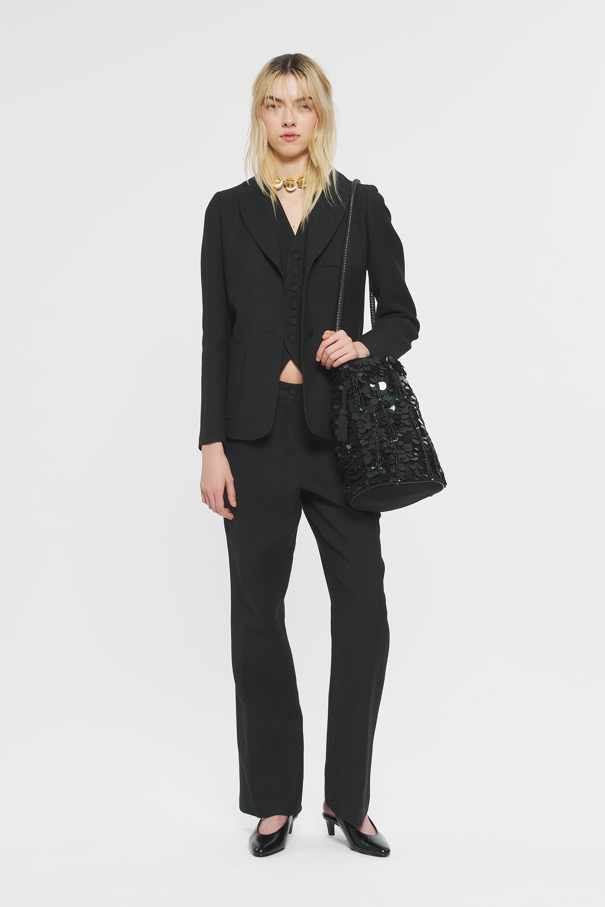 Bucket bag Patra