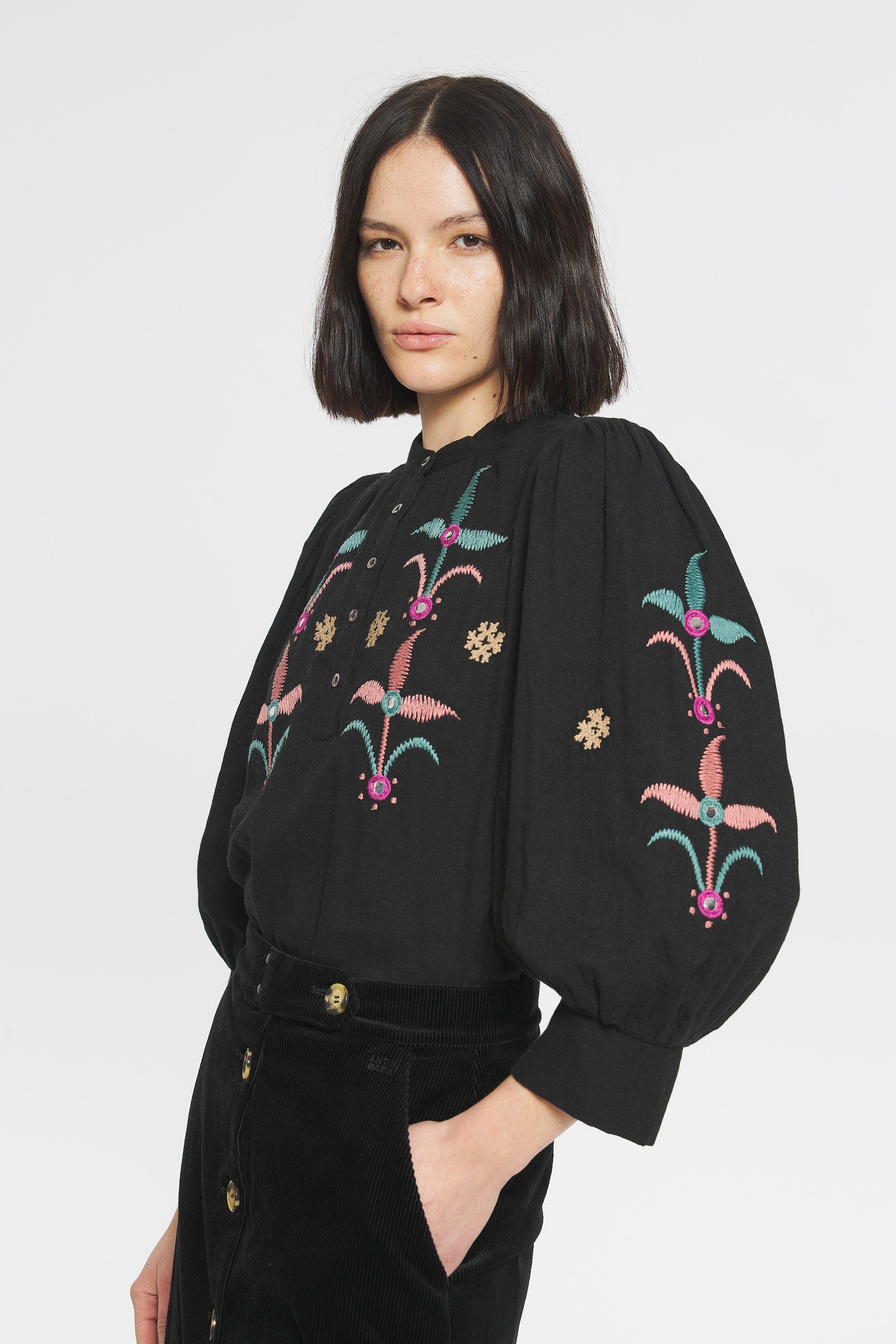 Blouse brodée Rafi