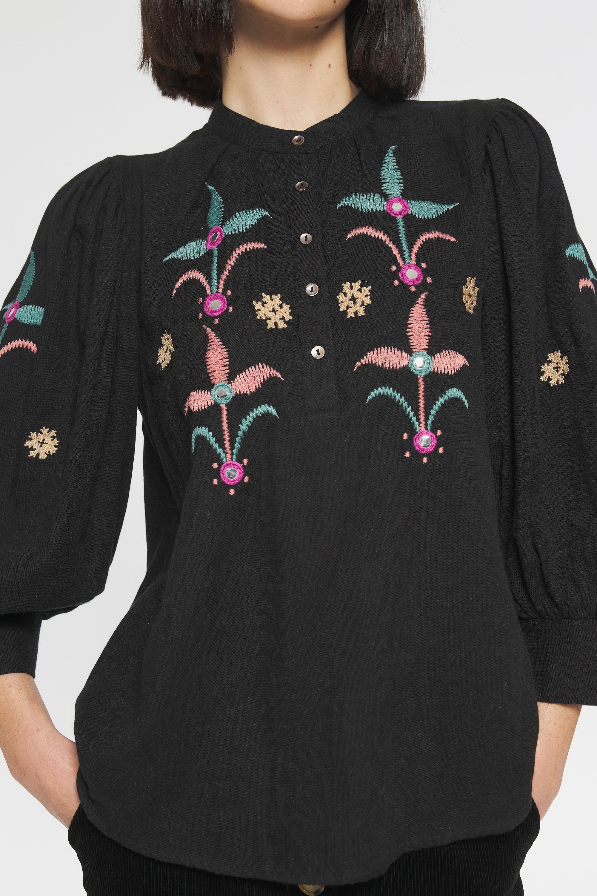 Blouse brodée Rafi