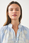 Chemisier avec broderie d'inspiration hongroise Rony