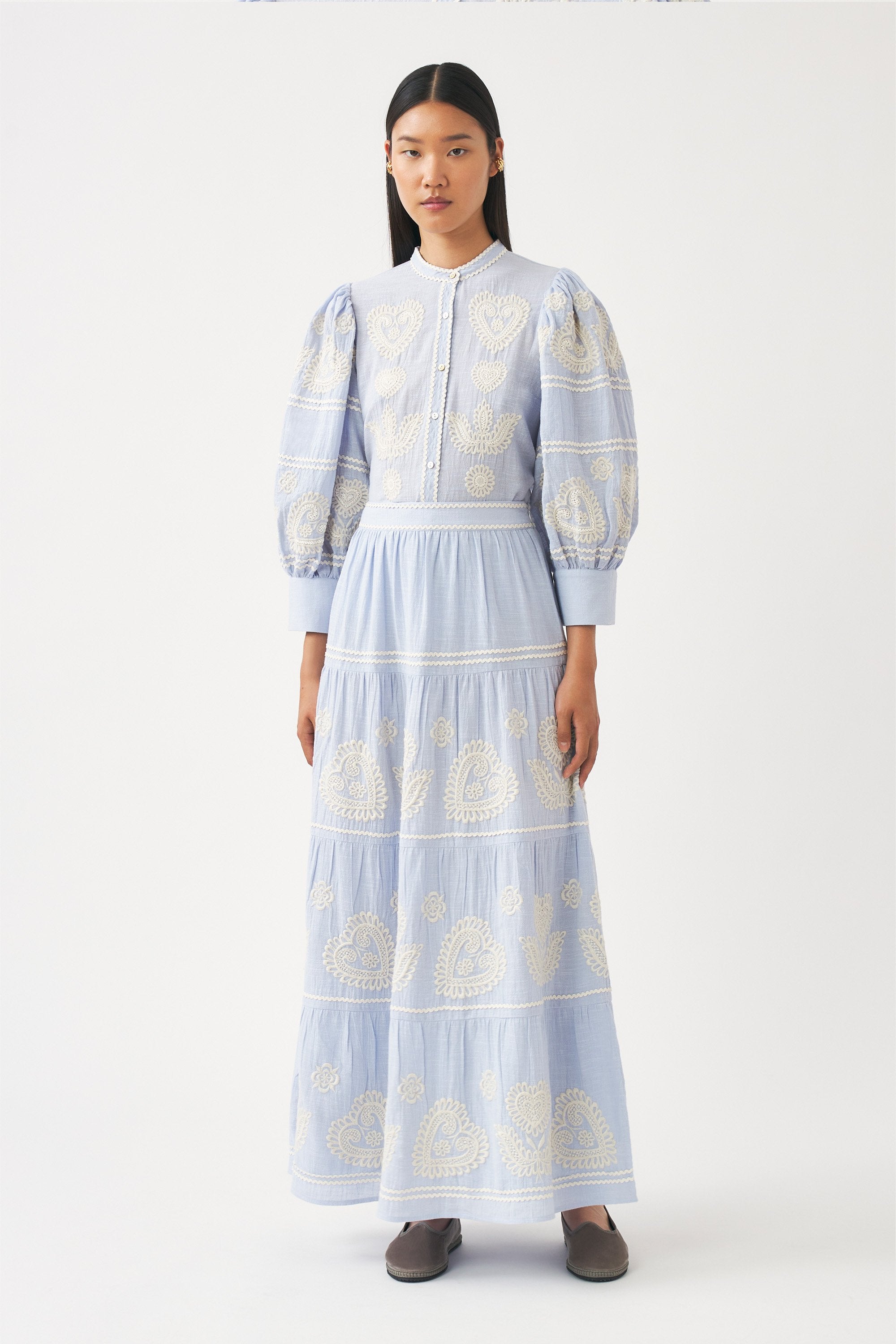 Skirt with Hungarian-inspired embroidery Rony