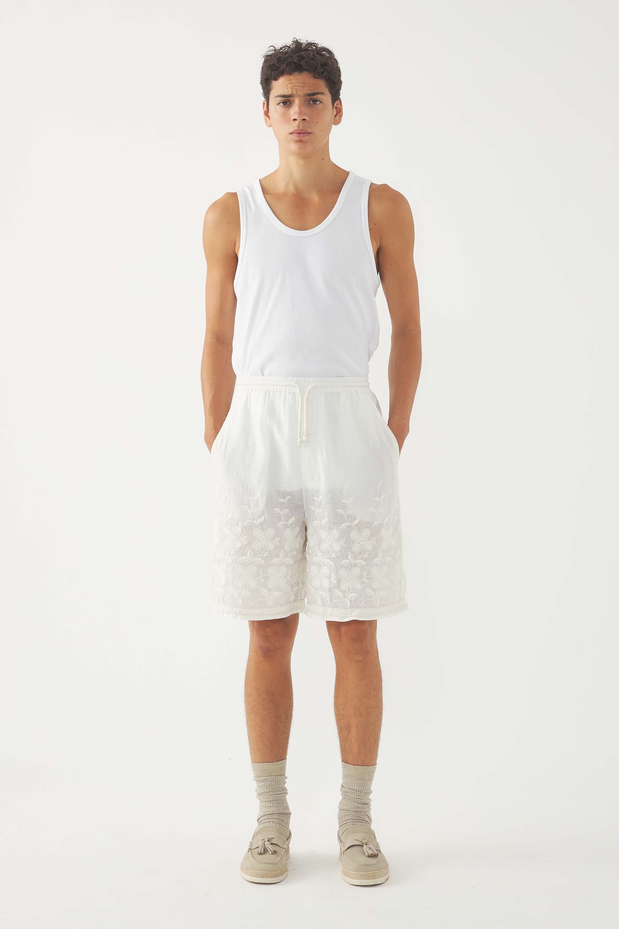 Embroidered Short Suzane