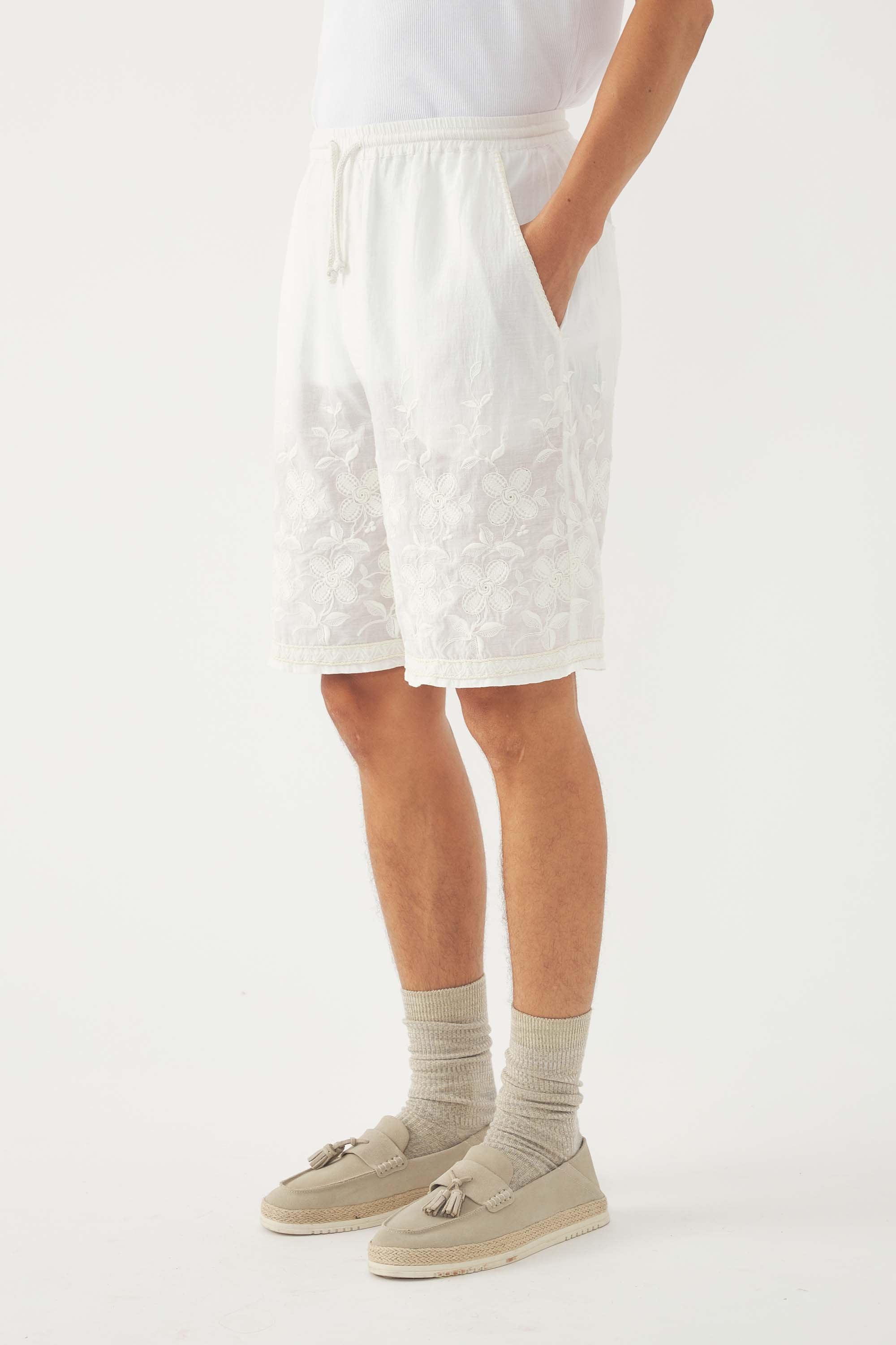 Embroidered Short Suzane