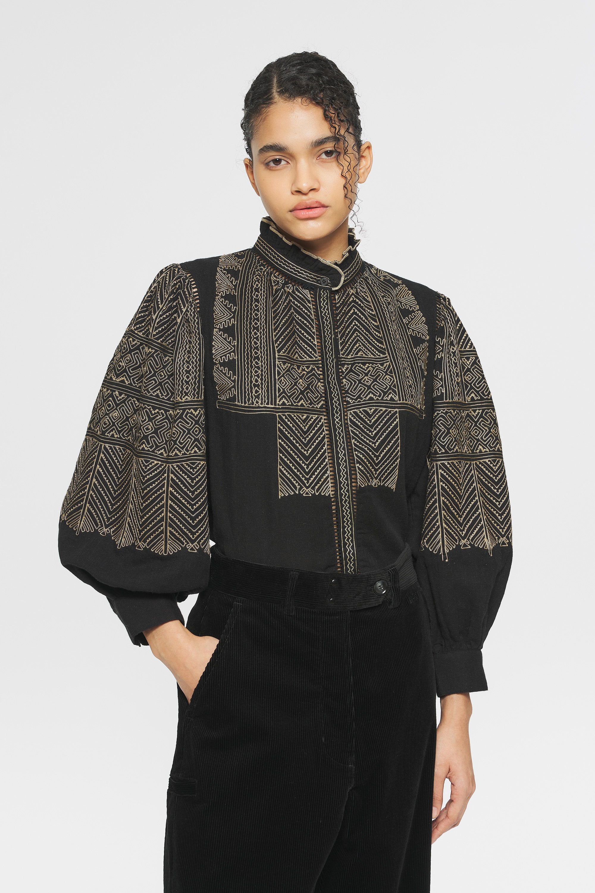 Blouse brodée Svetlana