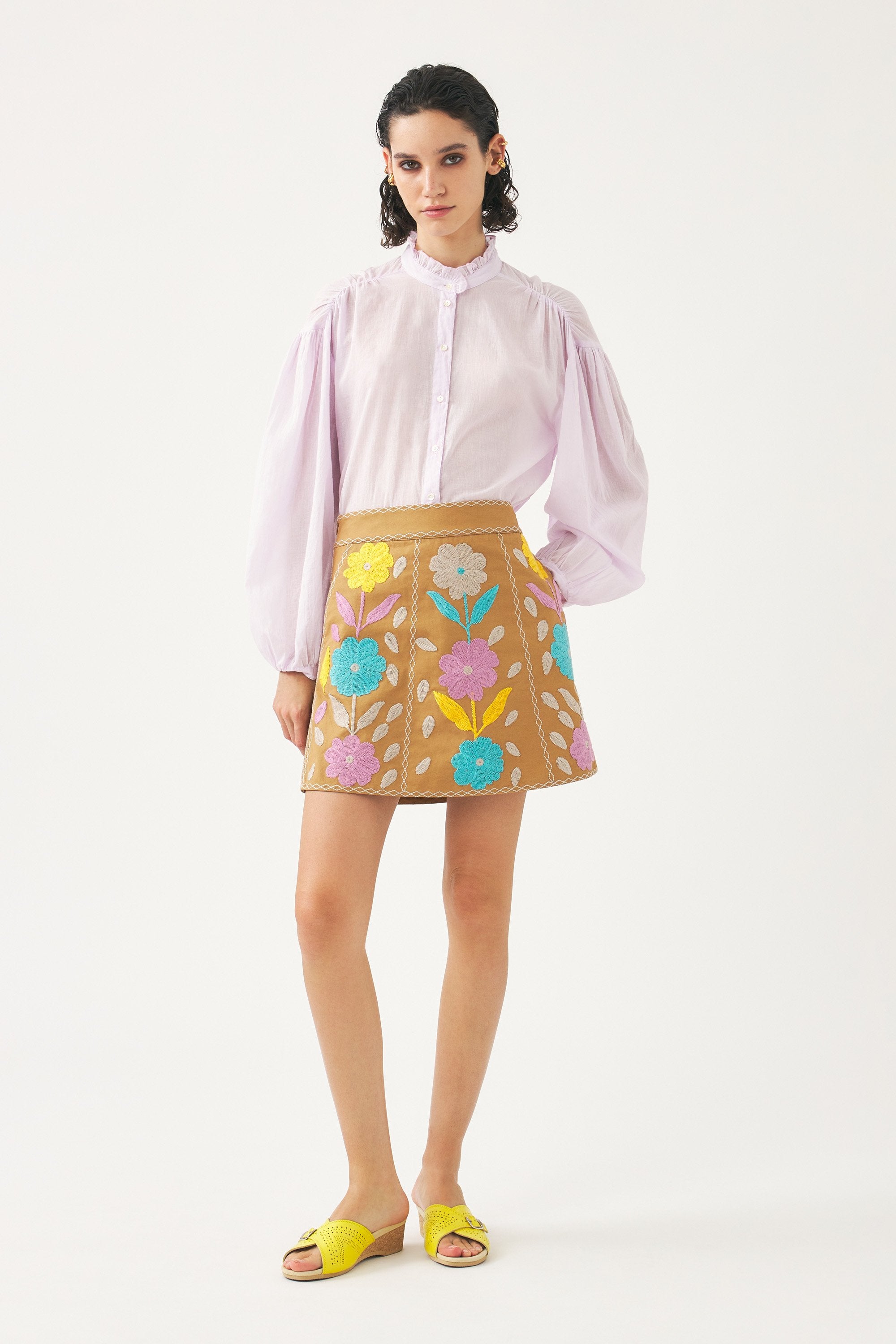 Embroidered miniskirt Tady