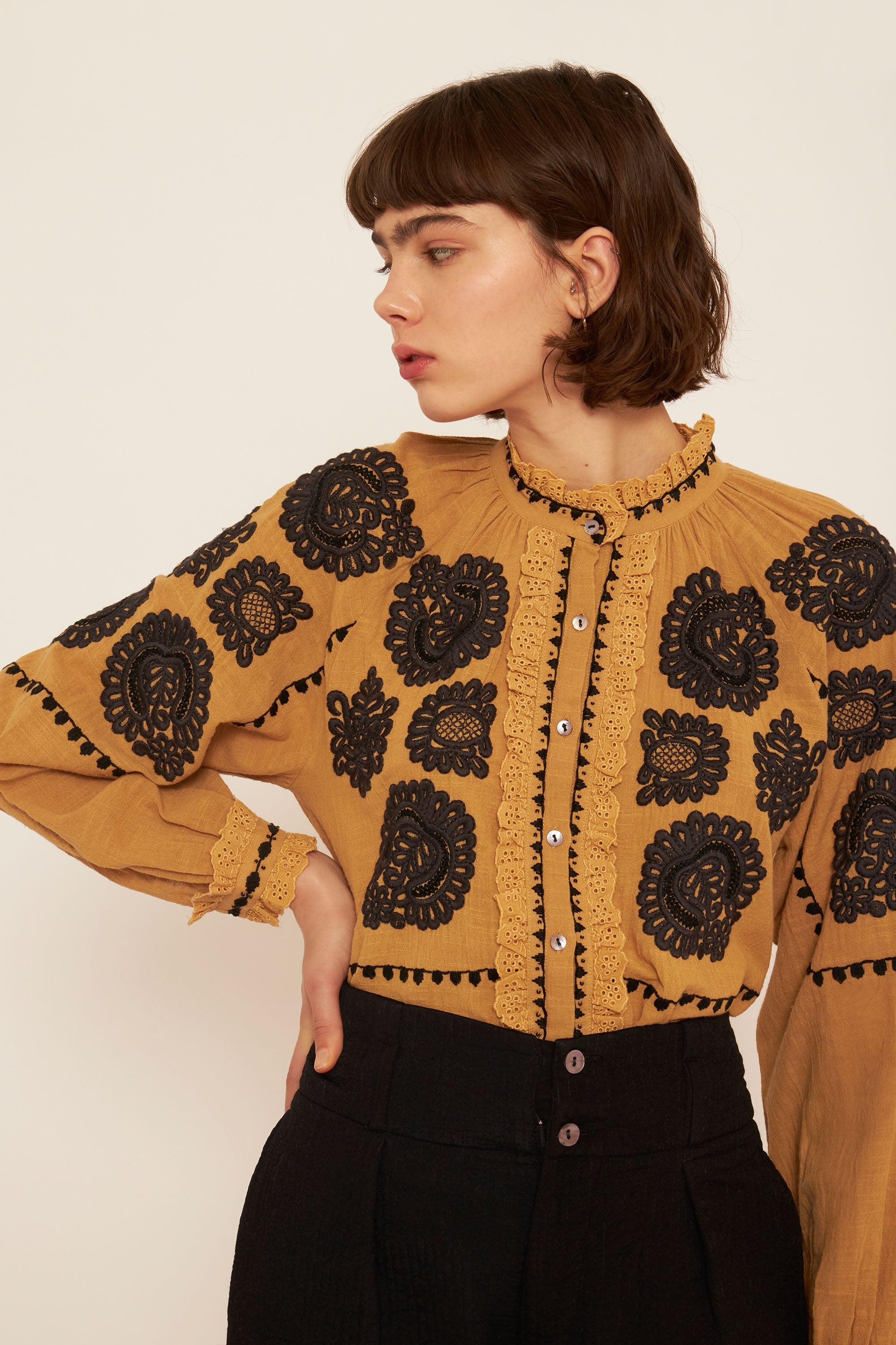 Blouse brodée Tobby