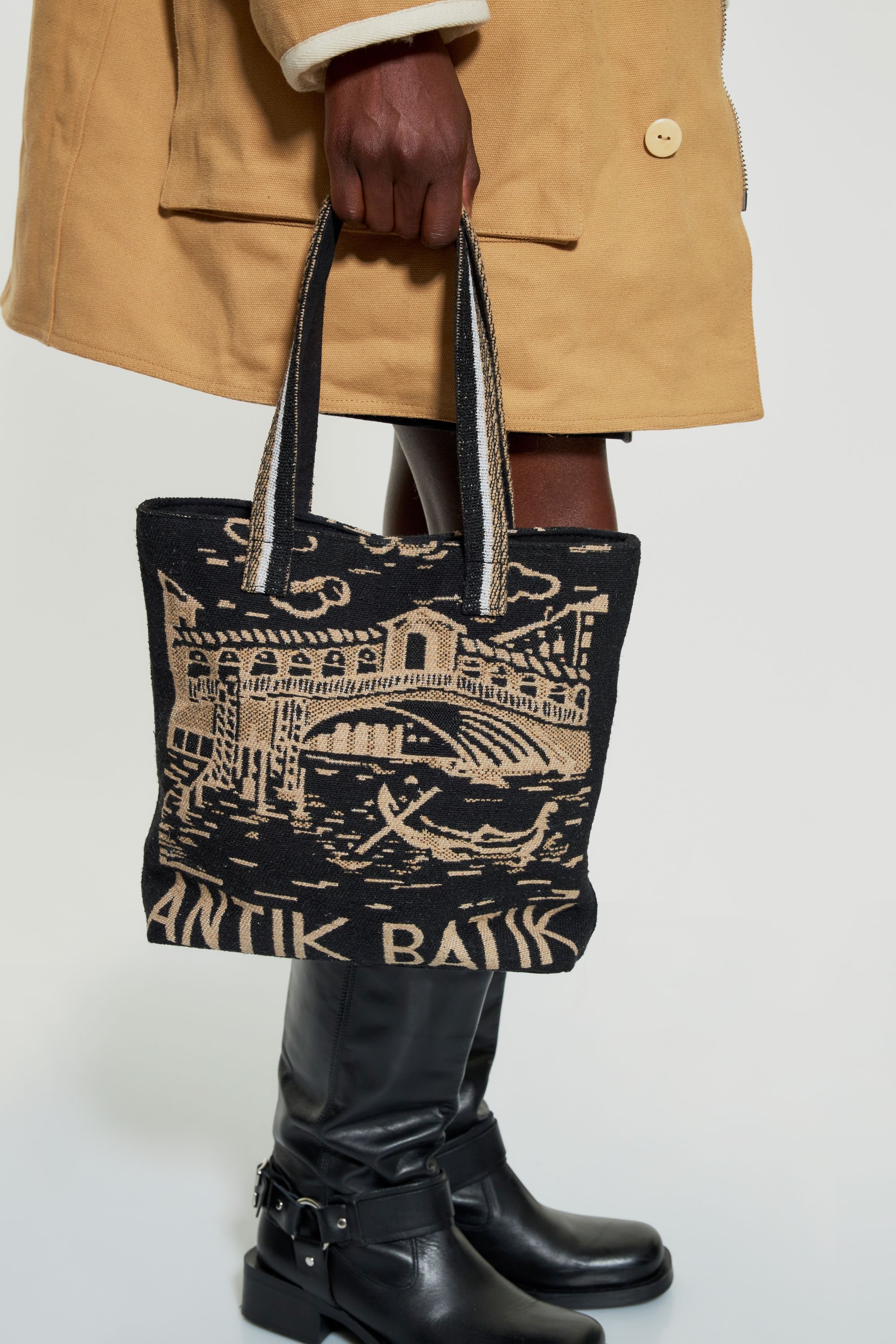 Venise woven tote bag